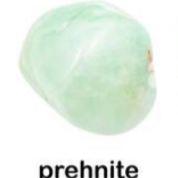 Vintage stone bracelet. Light green. Looks like jade but not certain. - Picture 12 of 12